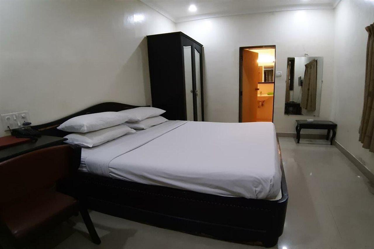 Hotel Ritz Πούνε Εξωτερικό φωτογραφία