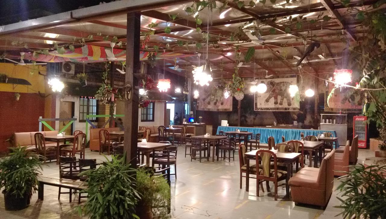 Hotel Ritz Πούνε Εξωτερικό φωτογραφία
