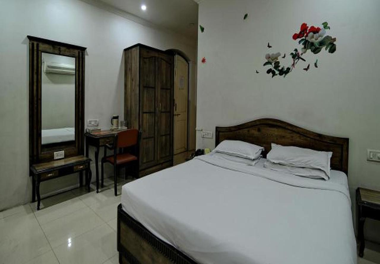 Hotel Ritz Πούνε Εξωτερικό φωτογραφία