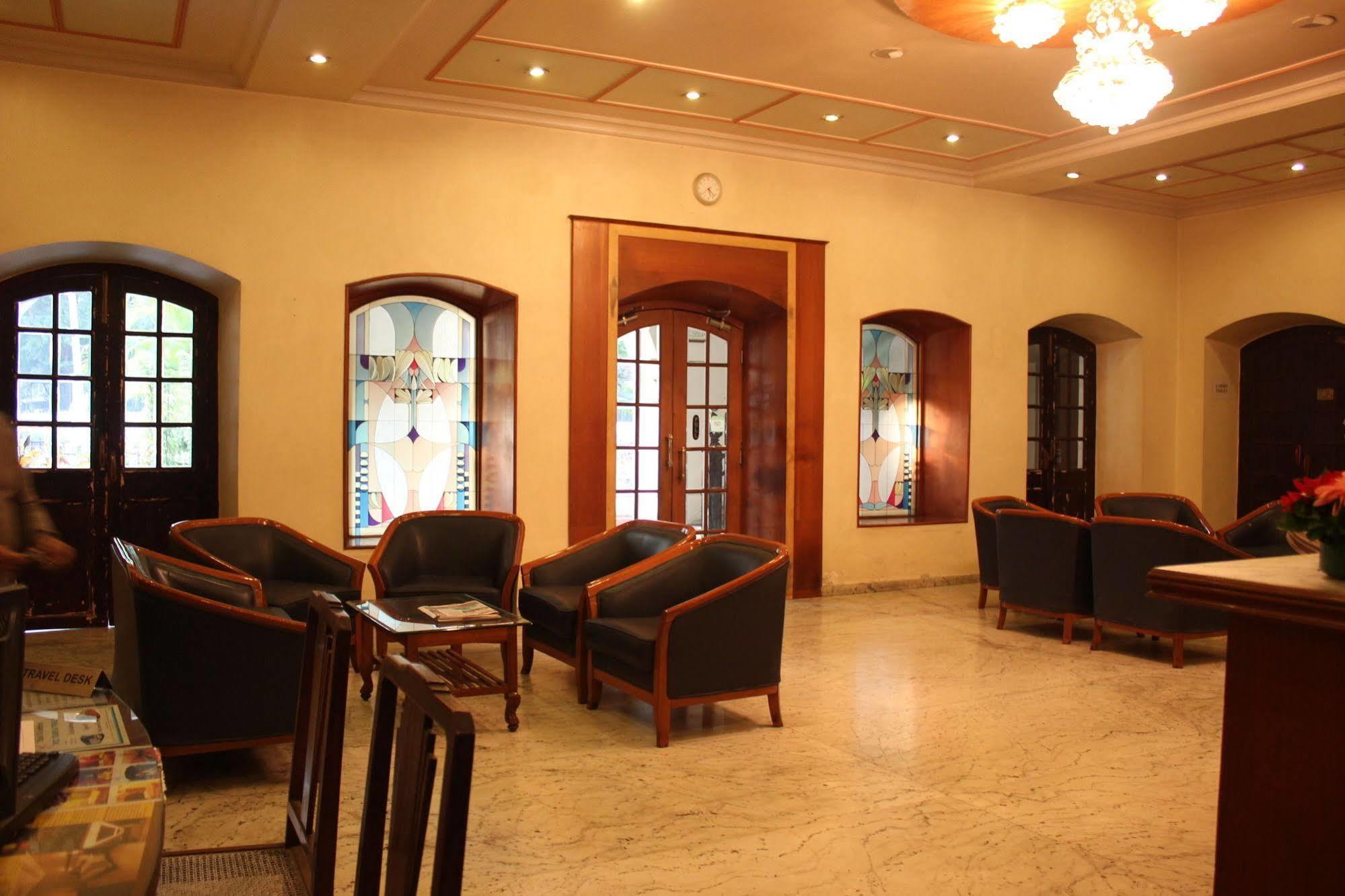 Hotel Ritz Πούνε Εξωτερικό φωτογραφία